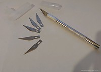 Нож с 6 сменными лезвиями